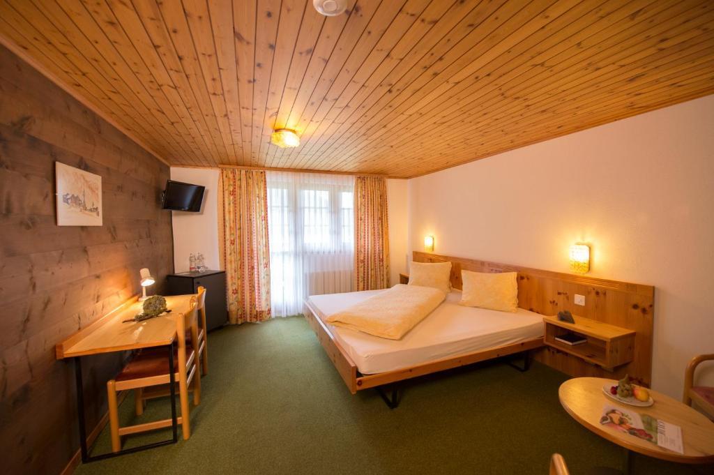 Hotel Tenne Reckingen Room photo
